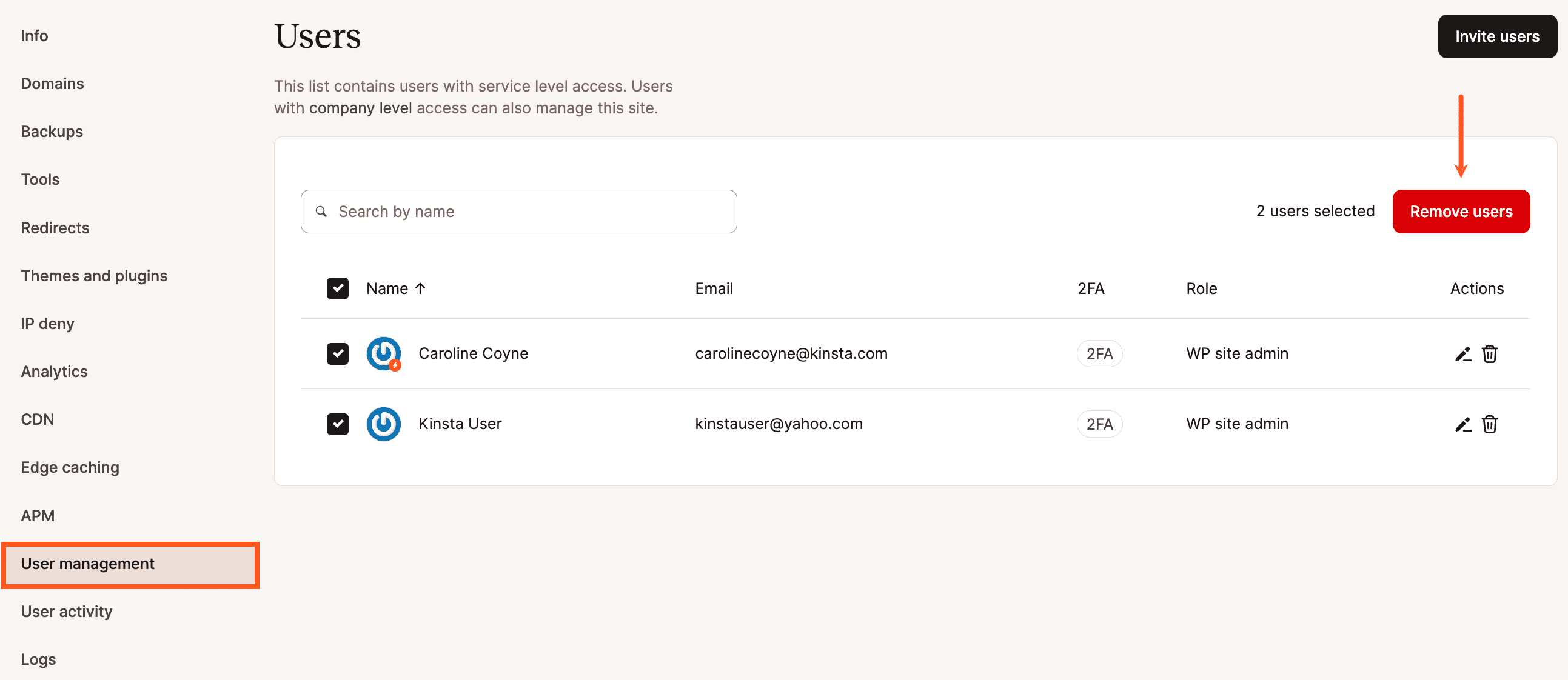 サービスから複数のユーザーを選択して削除