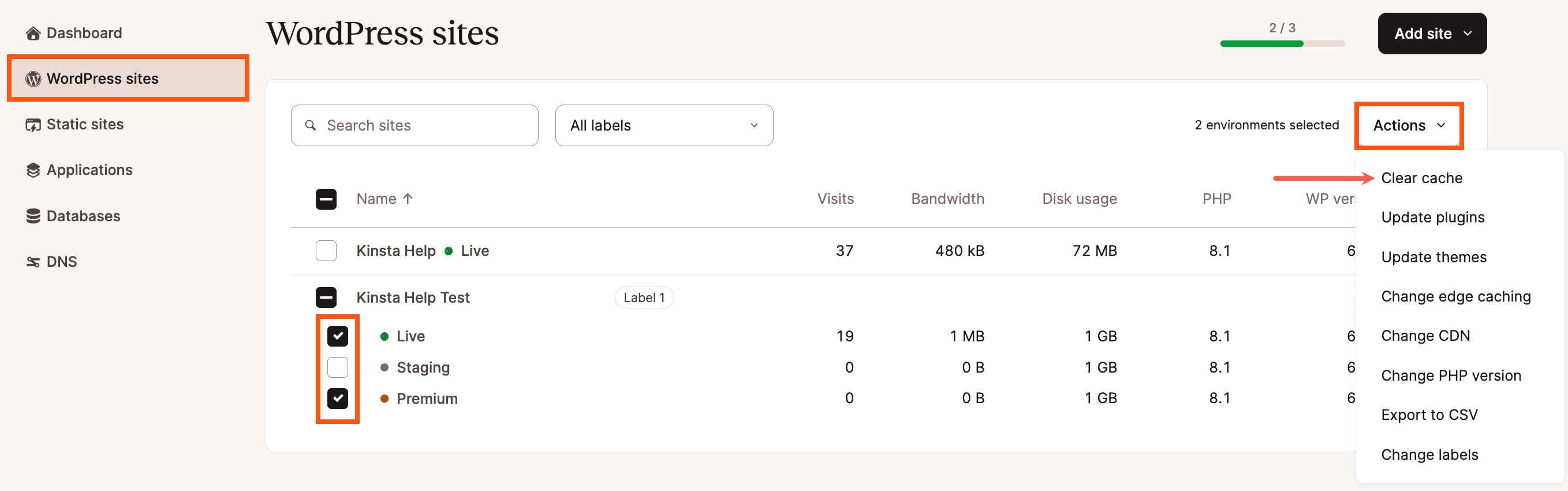 Wähle aus, für welche Umgebungen der Cache geleert werden soll.