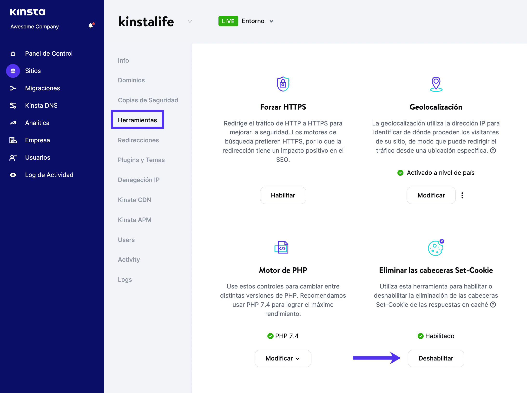 El Escritorio de MyKinsta muestra un recuadro resaltado alrededor de la opción "Herramientas" y una flecha que apunta al botón "Desactivar" debajo de la herramienta "Eliminar encabezados Set-Cookie".