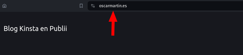 Captura de pantalla de un navegador con una flecha apuntando a la URL de la web oscarmartin.es