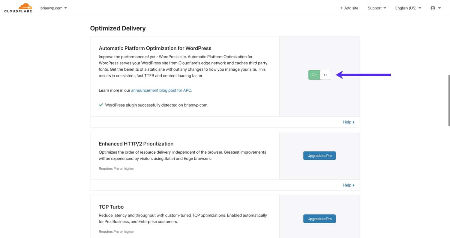 Attivare l'ottimizzazione automatica della piattaforma per WordPress nel cruscotto di Cloudflare.