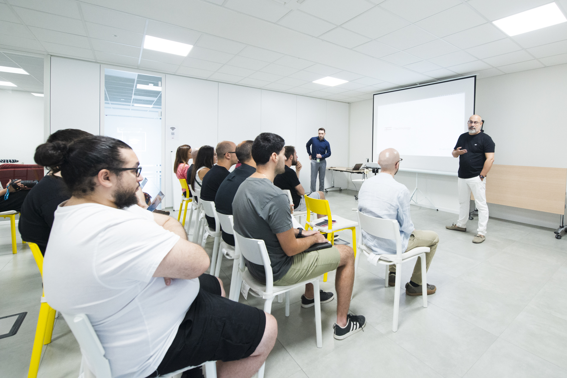 The f.technology team during a meeting