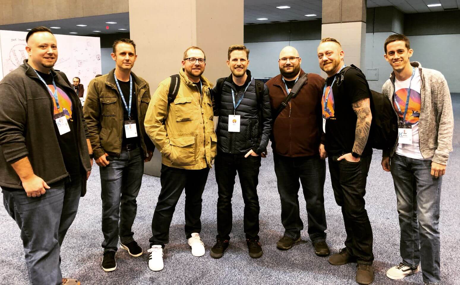 Het Kinsta team bij met Matt Mullenweg bij WordCamp US