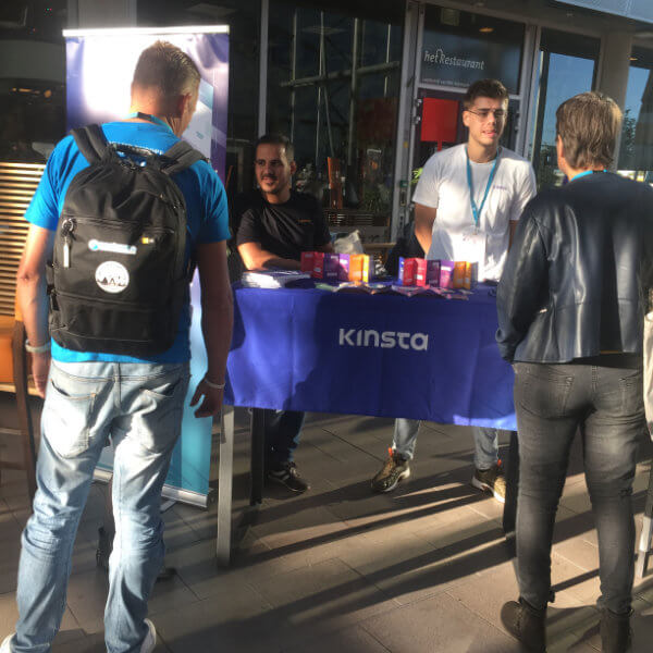 Mais do quiosque Kinsta no WordCamp Nijmegen