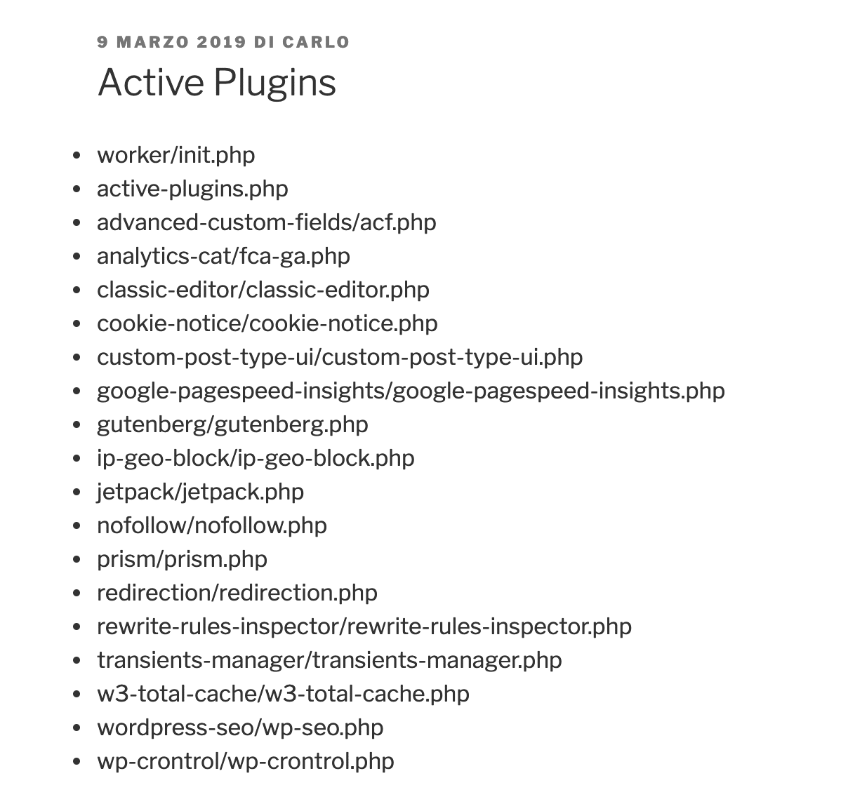 A lista de plugins ativos mostra a pasta e o nome de cada plugin