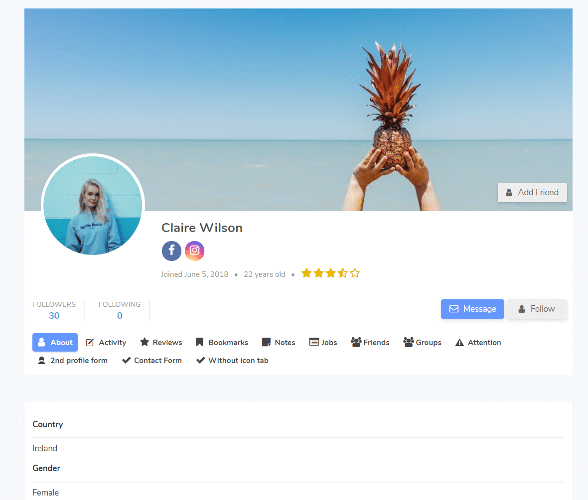 Exemple d'un profil d'utilisateur complet et d'une page de connexion dans Ultimate Member