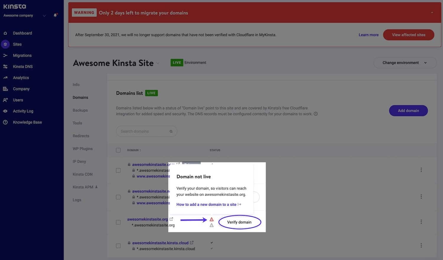 Botón de verificar el dominio, icono de advertencia y mensaje de Dominio no vivo en MyKinsta.