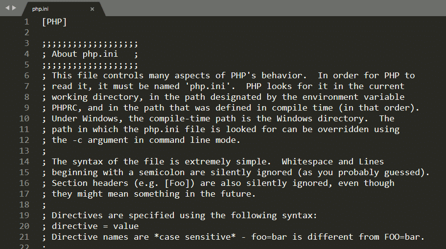 Uma captura de tela de um arquivo de configuração php.ini com texto comentado.