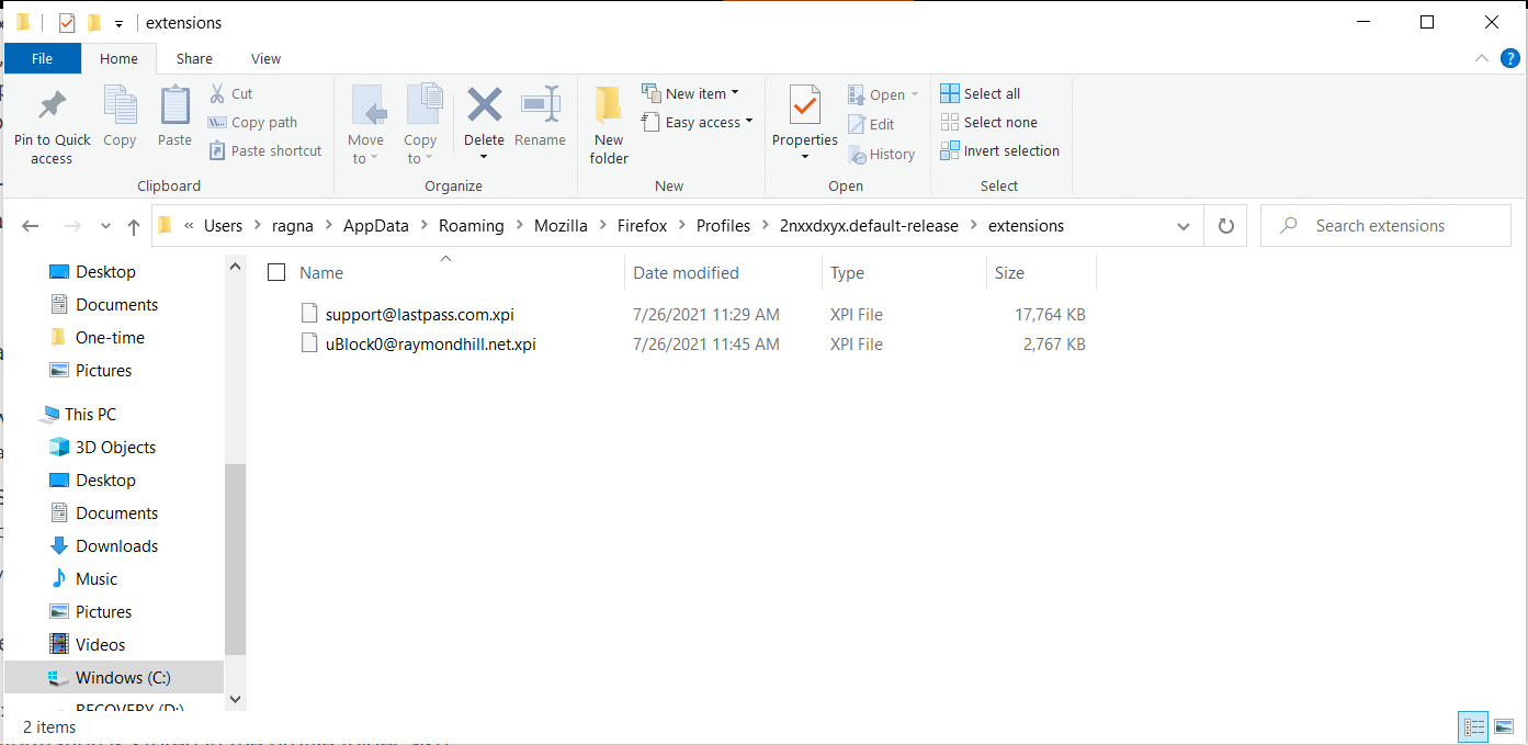 Schermata del File Explorer in Windows con la cartella Extensions