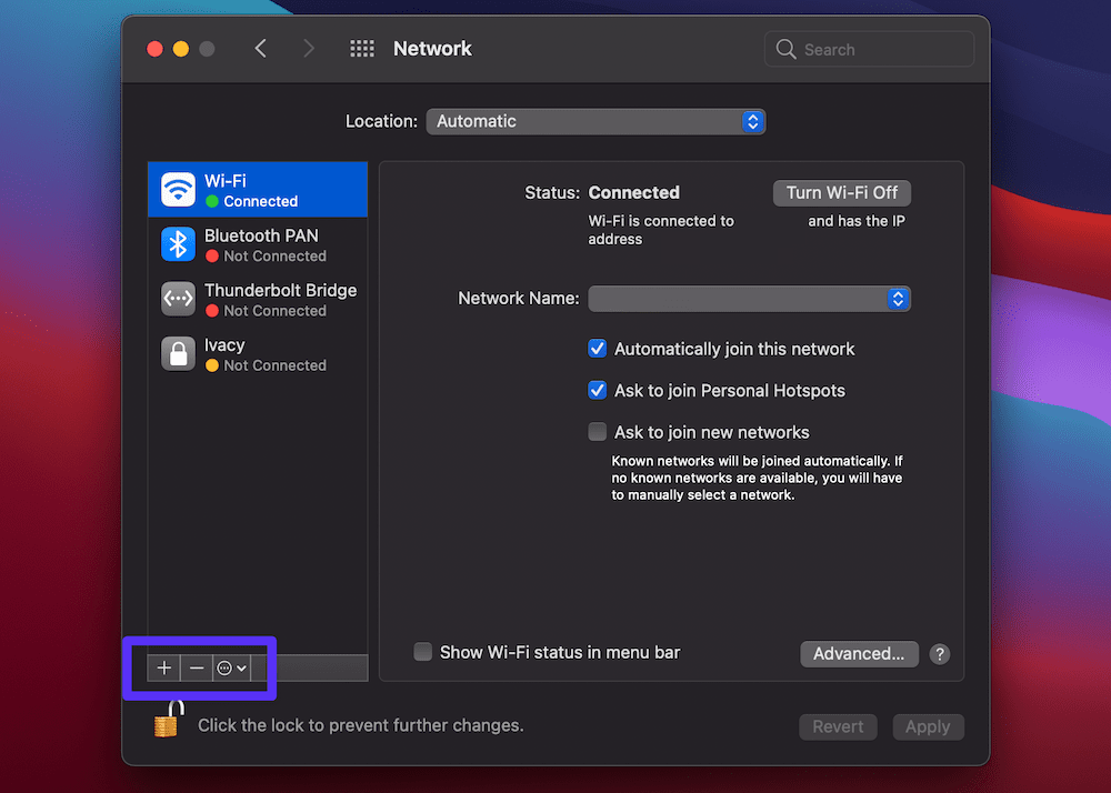 La pantalla de red de macOS, con una red resaltada y un cuadro púrpura alrededor de los iconos "Más" y "Menos".