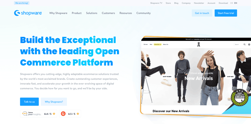 Auf der Homepage von Shopware steht "Build the Exceptional with the leading Open Commerce Platform" in blauer Schrift auf weißem Hintergrund.