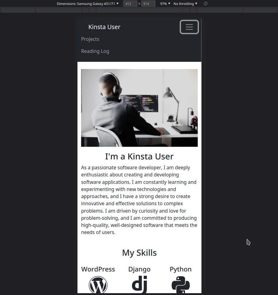 Bootstrap pagina met een navbar met het merk "Kinsta User", een afbeelding van een softwaredeveloper, een beschrijving en een sectie met vaardigheden, waaronder WordPress, Django, Python en GitHub.