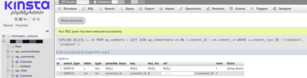 La finestra di output della query SQL di phpMyAdmin mostra un messaggio di esecuzione della query SQL andata a buon fine. Sotto il messaggio c'è un comando SQL per spiegare un'operazione di cancellazione delle tabelle dei commenti di WordPress, con i dettagli del piano di esecuzione della query.