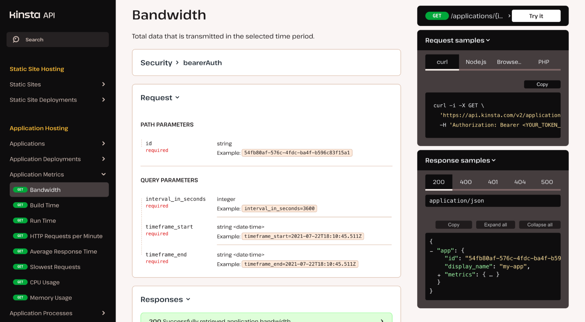 La documentation de l'API Kinsta montre les différents paramètres permettant de récupérer les informations sur la bande passante.