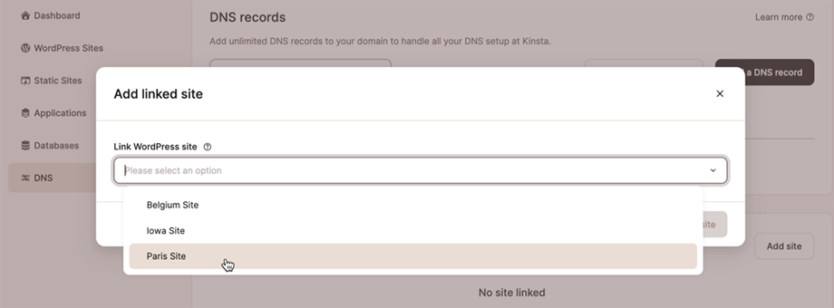 DNSマネジメント画面で「接続したWordPressサイト」セクションの「サイトを追加」をクリック