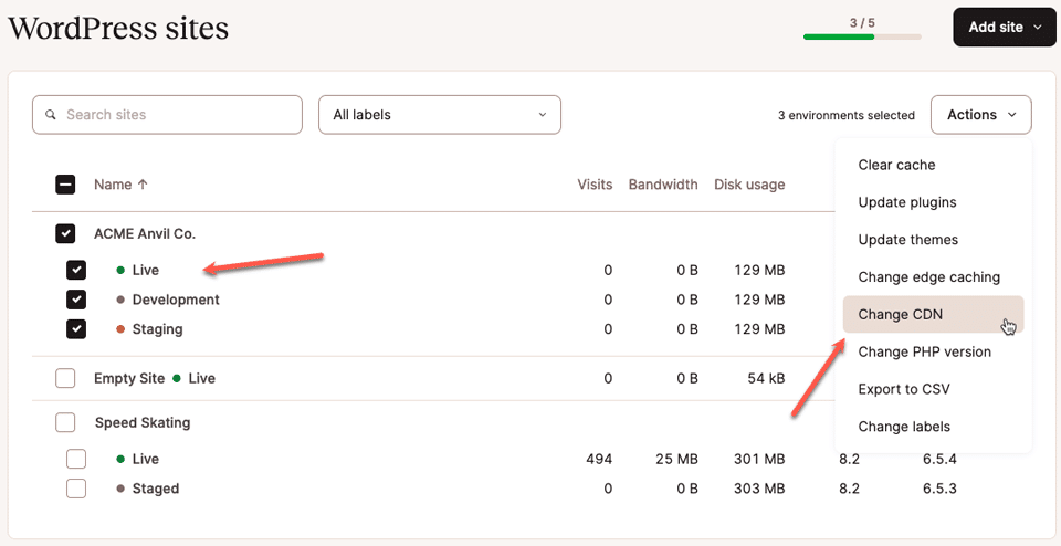 O menu Ações fica disponível quando os ambientes são selecionados.