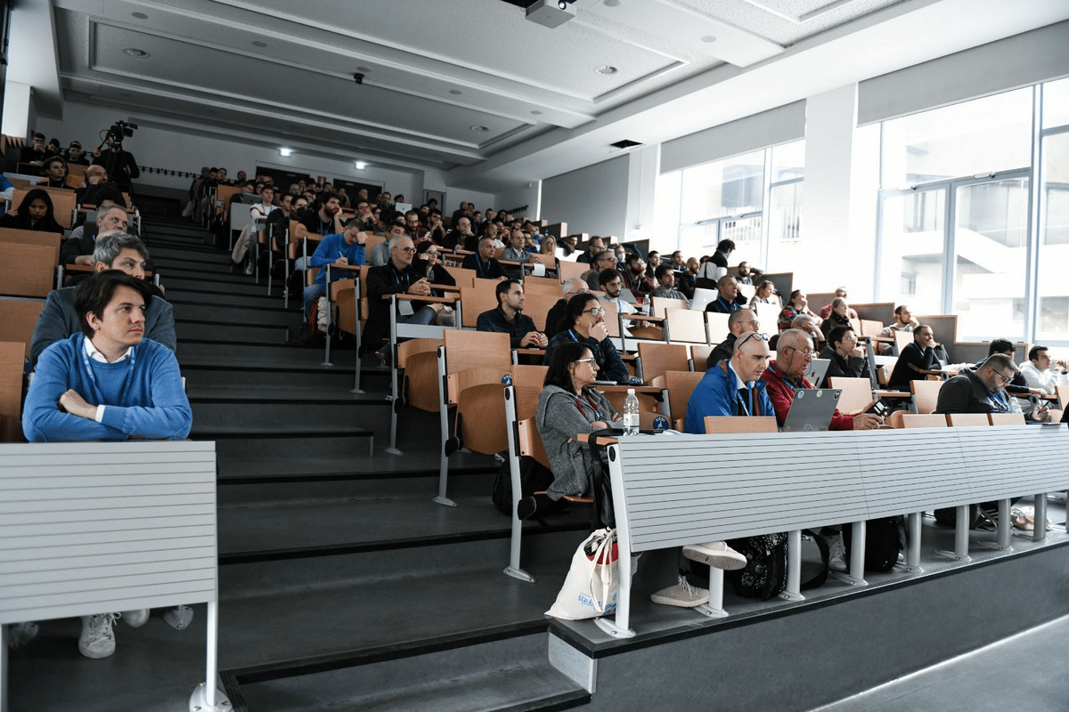 Una sesión de WordCamp Italia 2023