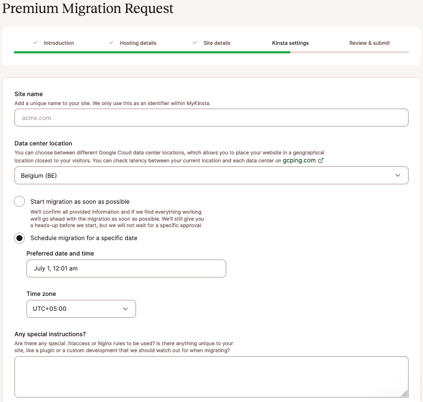 Välja schemaläggningsalternativ för en "Premium"-webbplatsmigrering i MyKinsta.