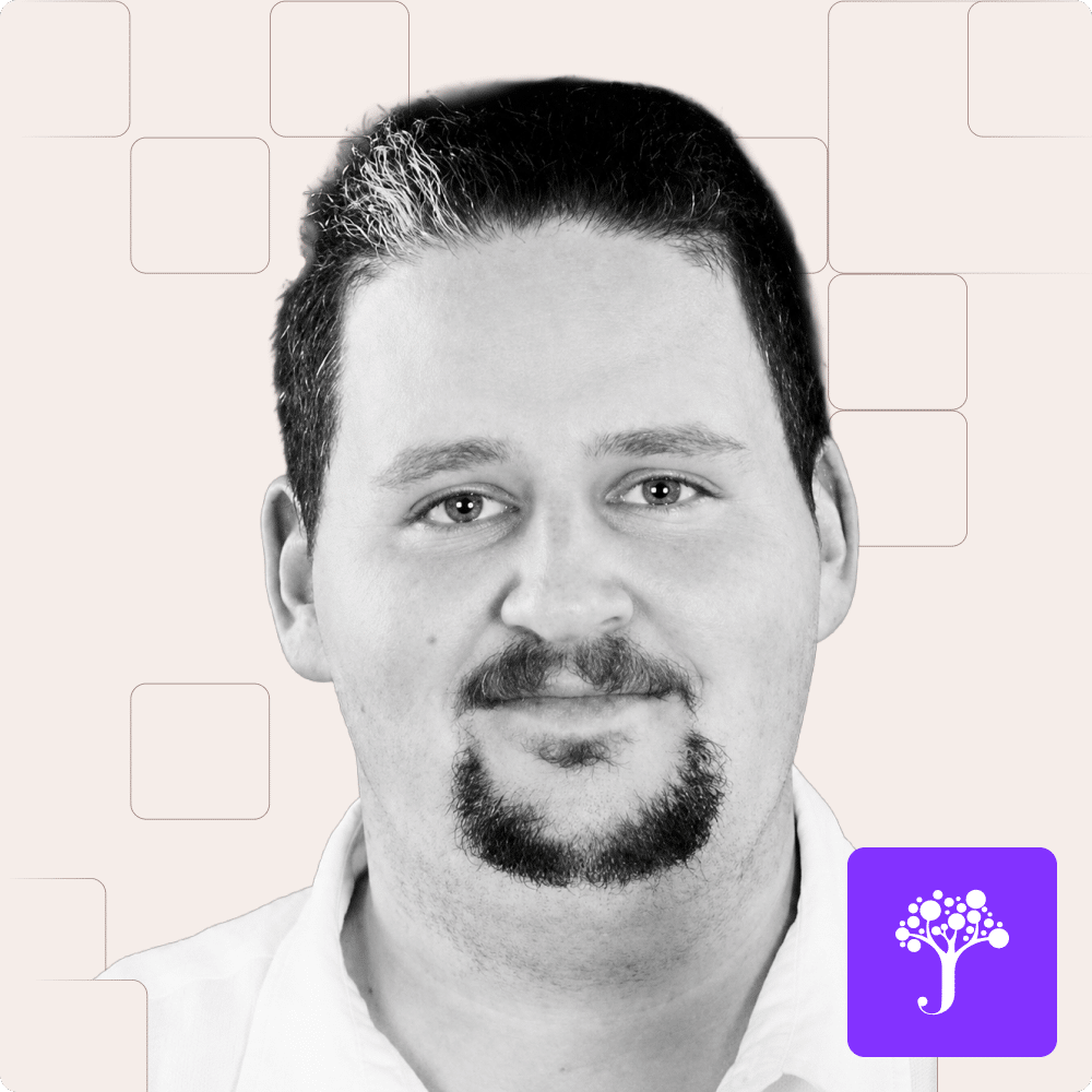 Chris Alvarez: Desenvolvedor Sênior de Front-end na Jacaranda Finance